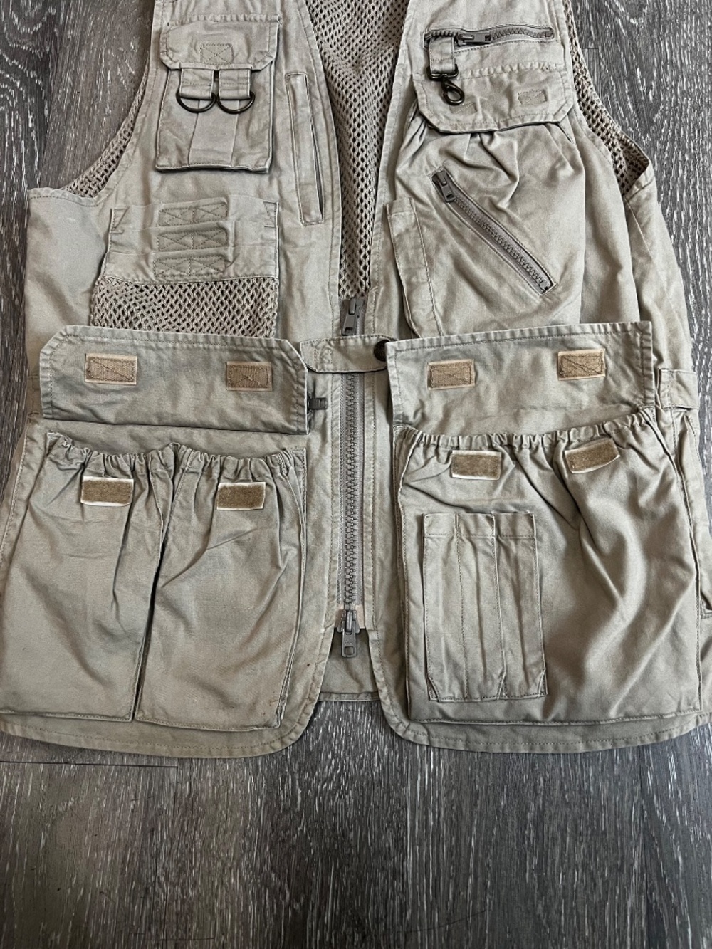 Vintage Banana Republic Vented Safari Fishing Vest Men's XS (Fits Medium) Cargo - Picture 3 of 16